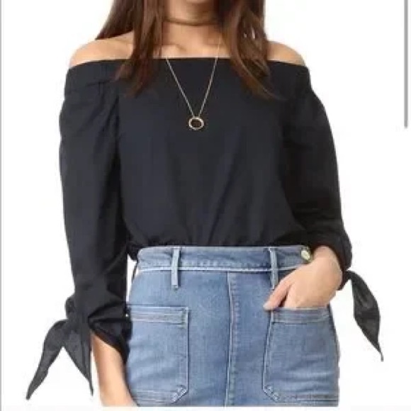 𝅺Free People Show Me Some Shoulder Black Cotton top XS - Picture 1 of 6